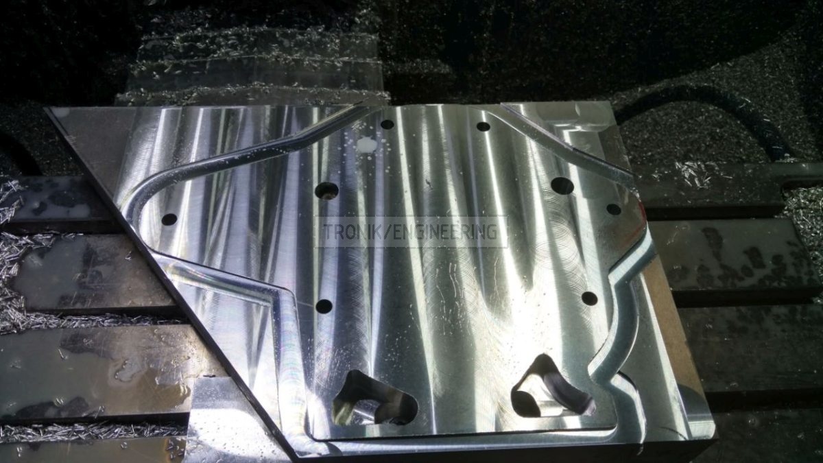 VMC reducer lid production for Quaife lock diff on Mercedes Benz W124 E60 AMG pic2
