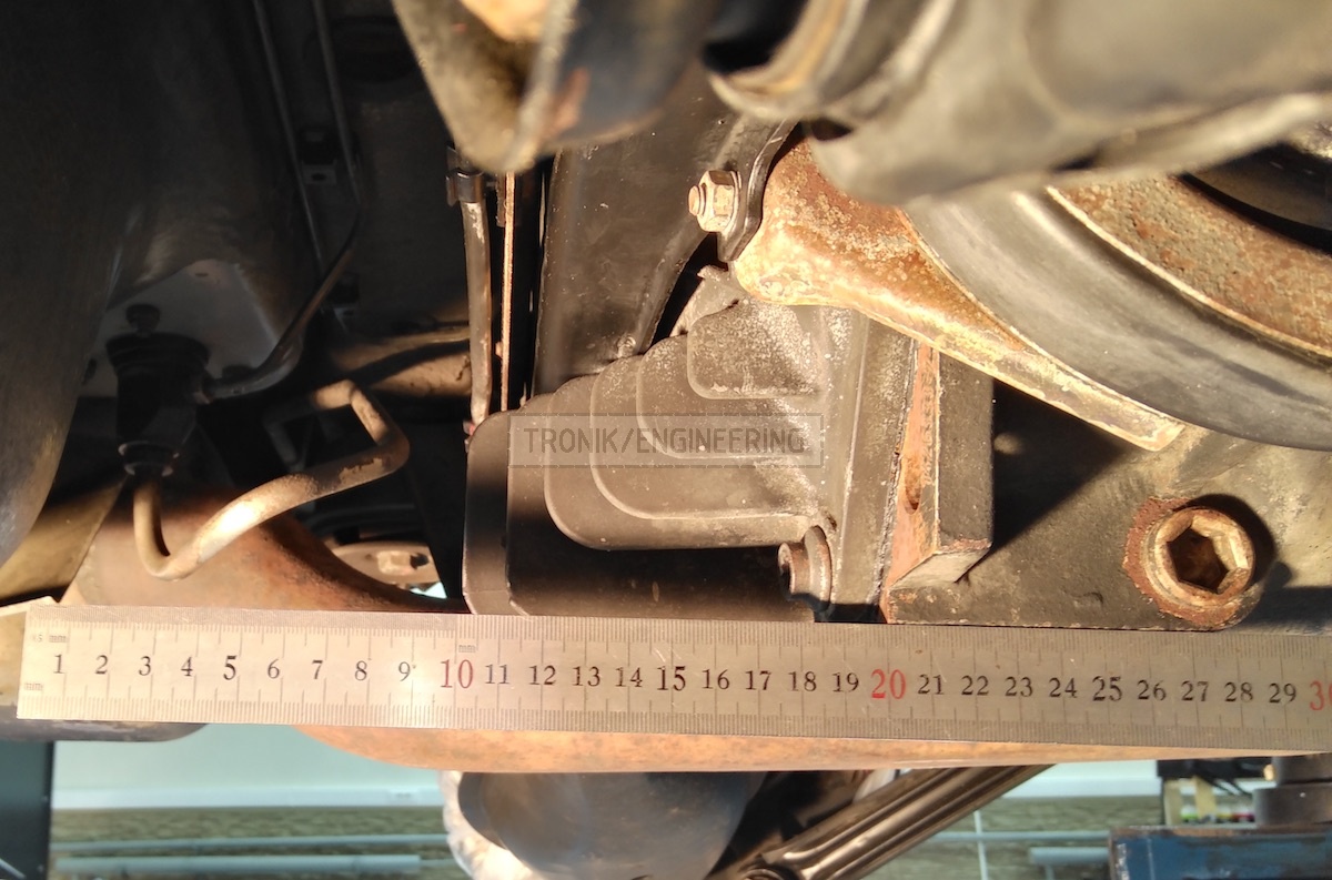 measuring reducer lid dimentions Mercedes Benz W124 E60 AMG Pic1 - TRONIK.AE measuring reducer lid dimentions Mercedes Benz W124 E60 AMG Pic1