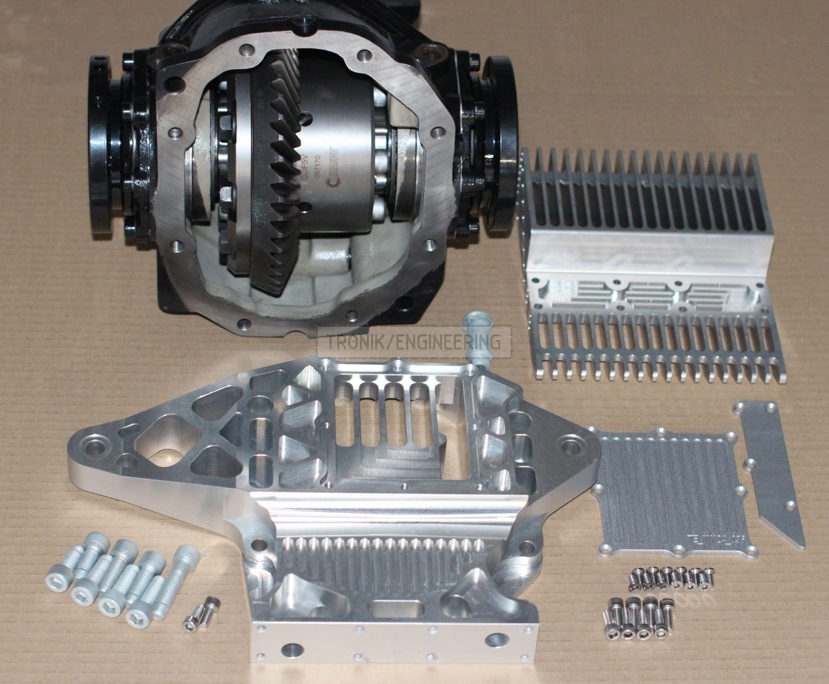 reducer w/ Quaife diff lock & set of parts to cool reducer on on Mercedes Benz W124 E60 AMG pic5
