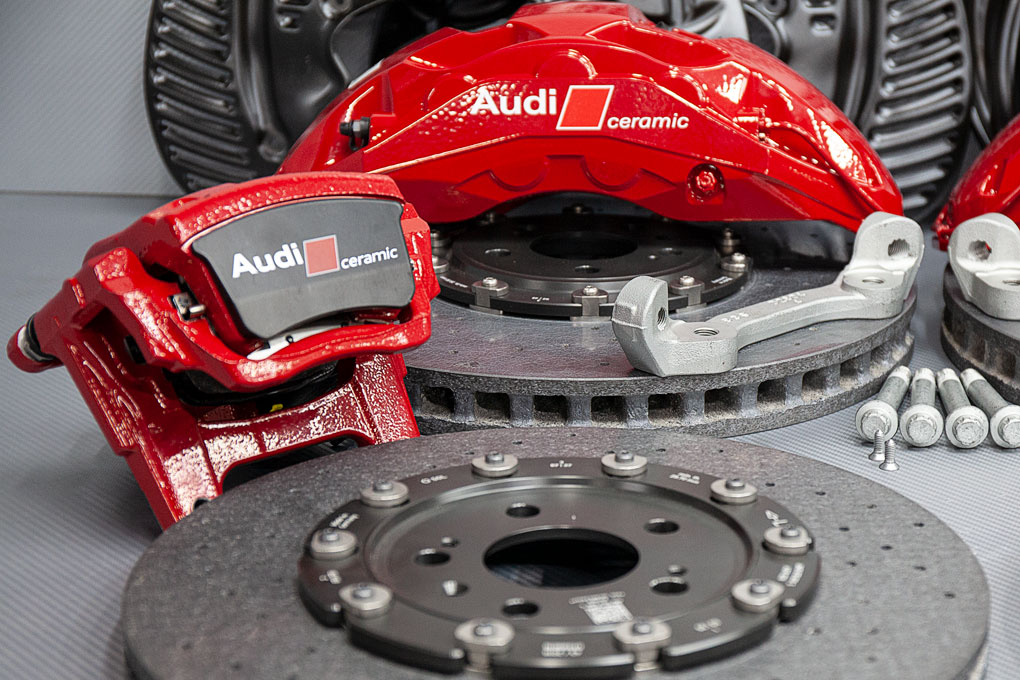 Audi-SQ8-carbon-ceramic-brake-kit.-pic-1.jpg - TRONIK.AE