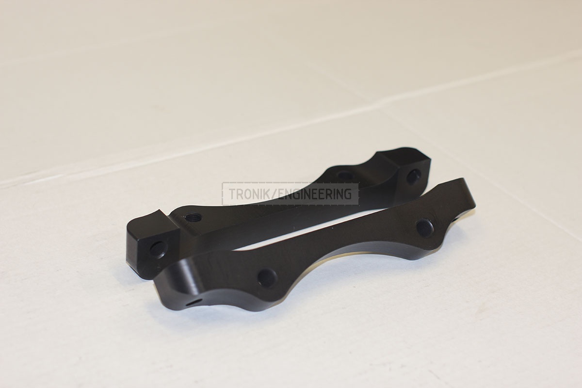 BMW-135i-front-adapters-to-install-M3-CSL-front-rotor-345-28-pic-6.jpg - TRONIK.AE