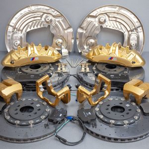 Upgrade carbon-ceramic kit for BMW F90