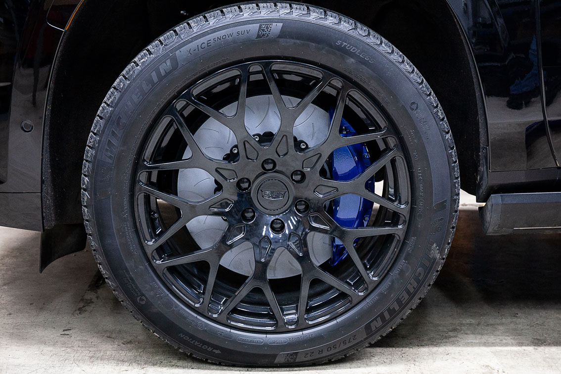 Cadillac-Escalade-big-brakespic-7.jpg - TRONIK.AE