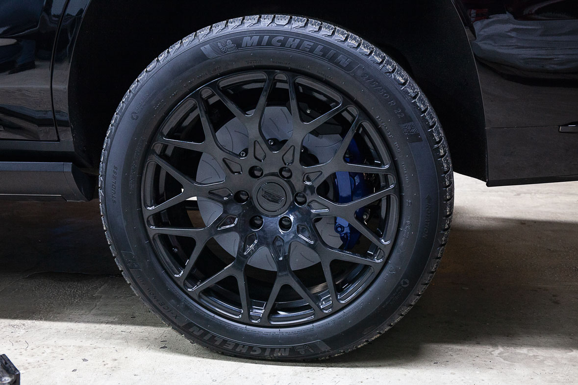 Cadillac-Escalade-big-brakespic-9.jpg - TRONIK.AE