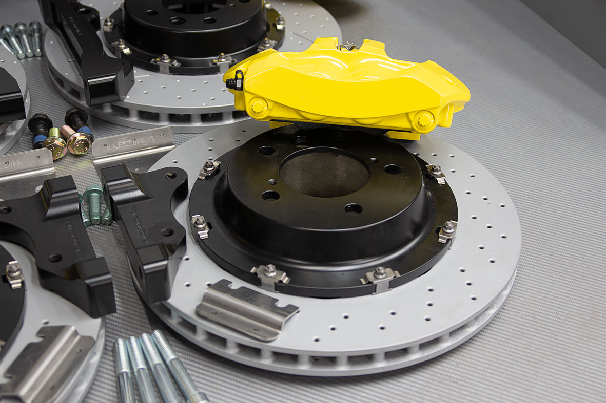 Mercedes-Benz-W463-brakes.-pic.-3-1.jpg - TRONIK.AE