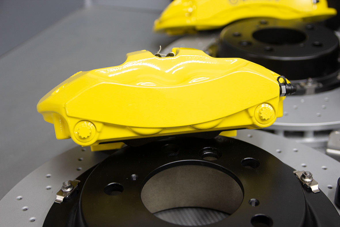 Mercedes-Benz-W463-brakes.-pic.-4-1.jpg - TRONIK.AE