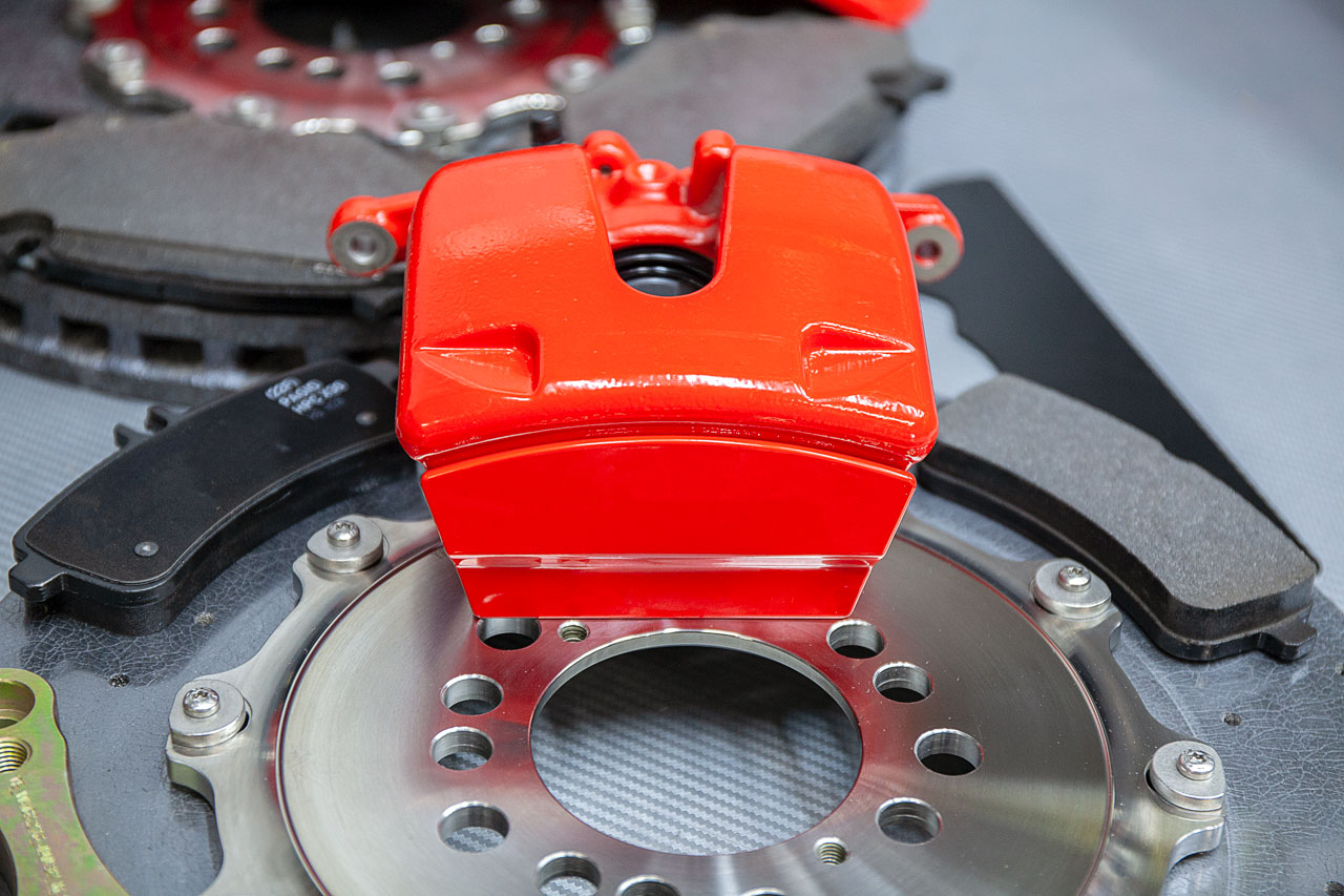 Mercedes-Benz-W463276-carbon-ceramic-brakes.-pic-3.jpg - TRONIK.AE