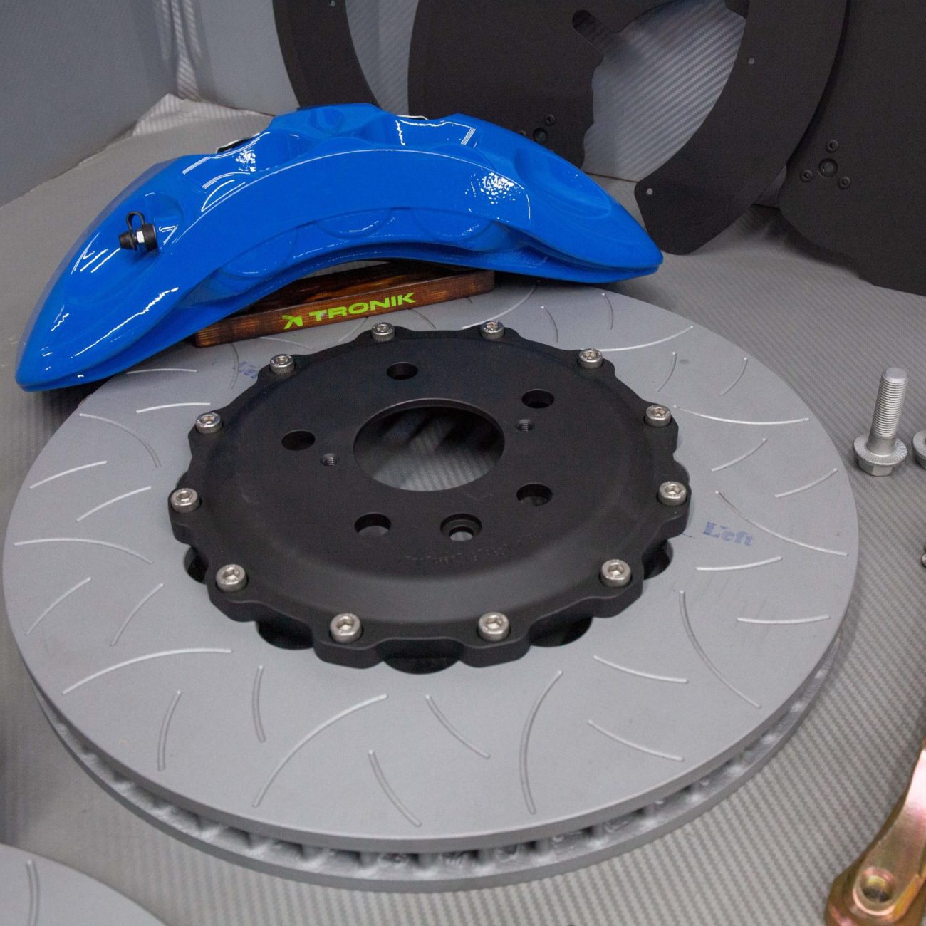 Brake system kit for Jeep Wrangler - TRONIK.AE