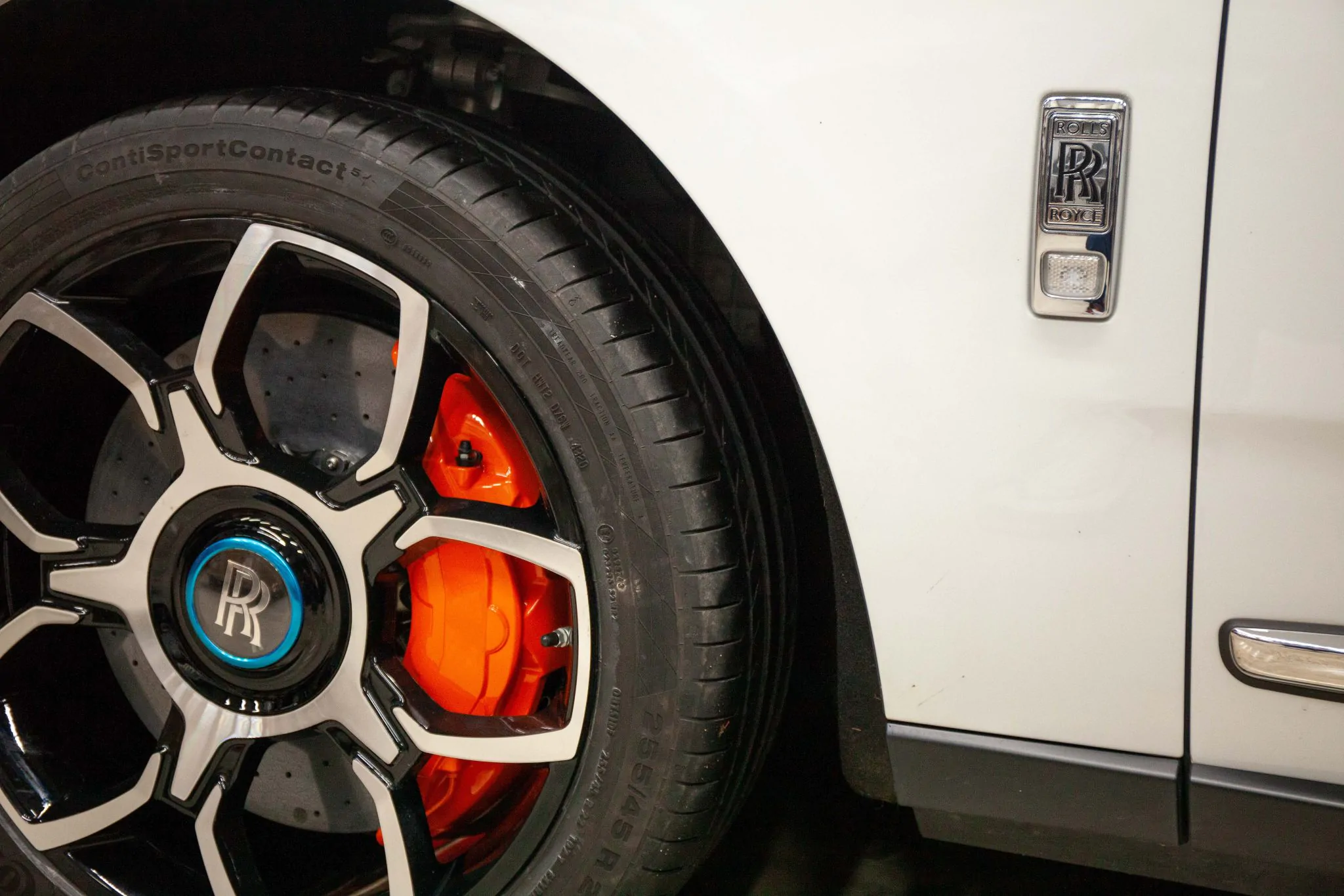 rr-cullinan15 - TRONIK.AE