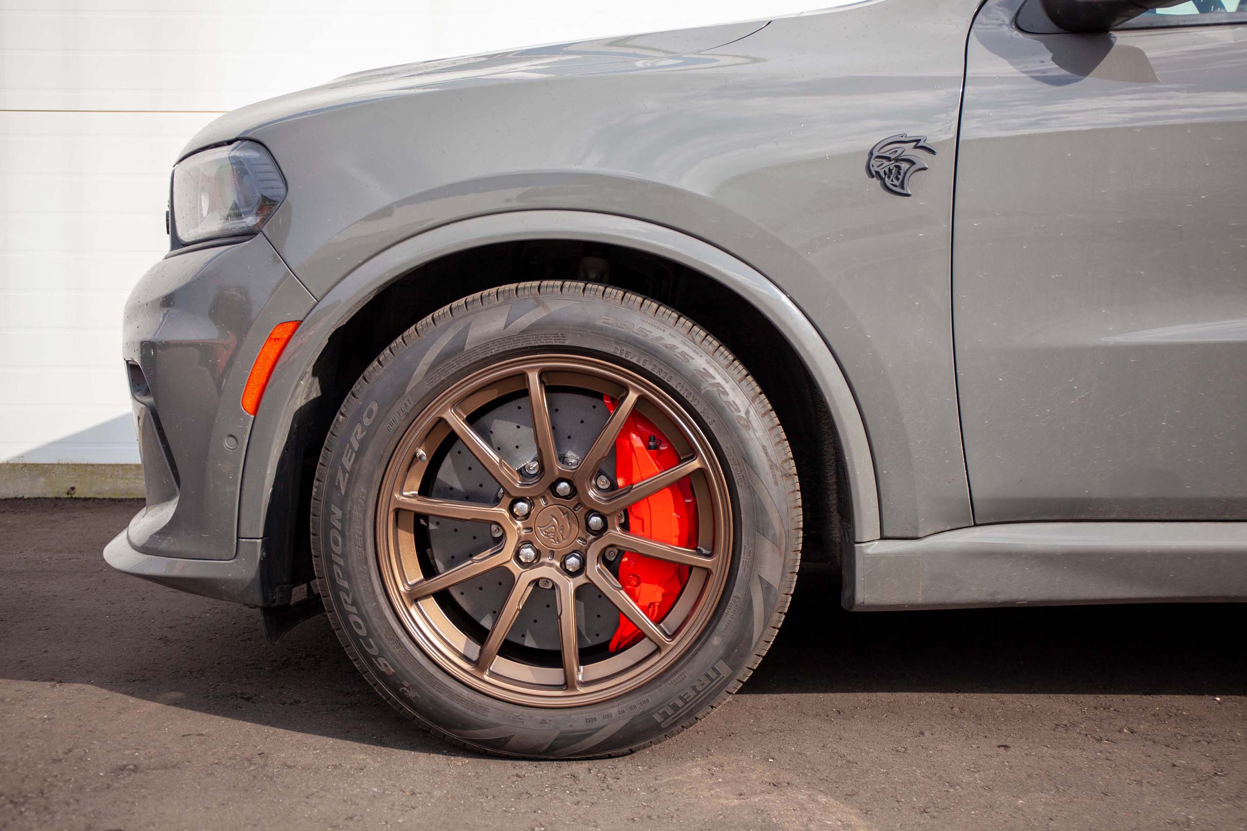 Carbon ceramic brake system for Dodge Durango Pic 7 - TRONIK.AE Carbon ceramic brake system for Dodge Durango Pic 7