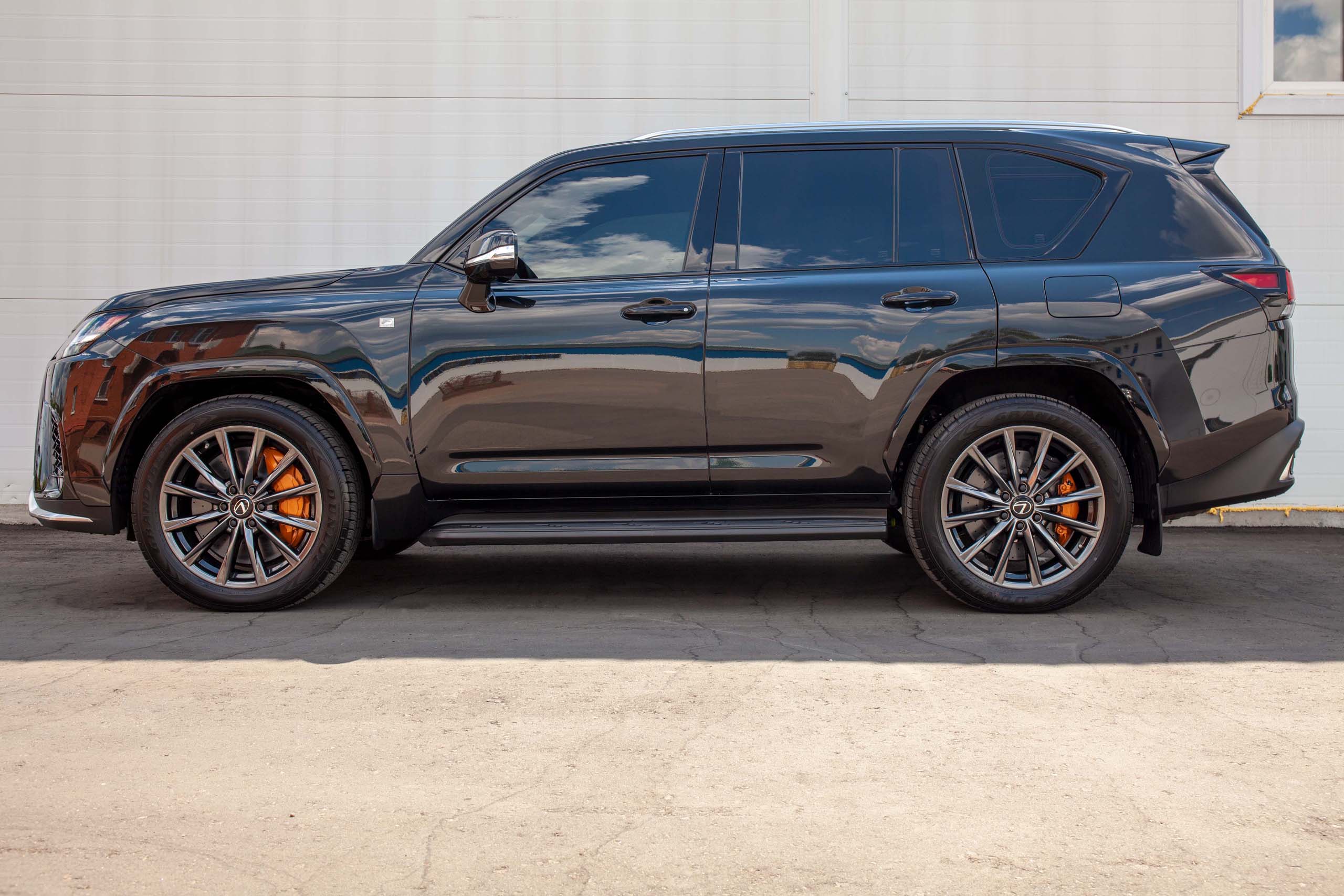 Carbon ceramic brake system for Lexus LX600 Pic 17