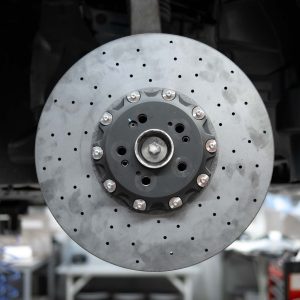 Carbon ceramic brake system for Mercedes-Benz W167. Pic 5