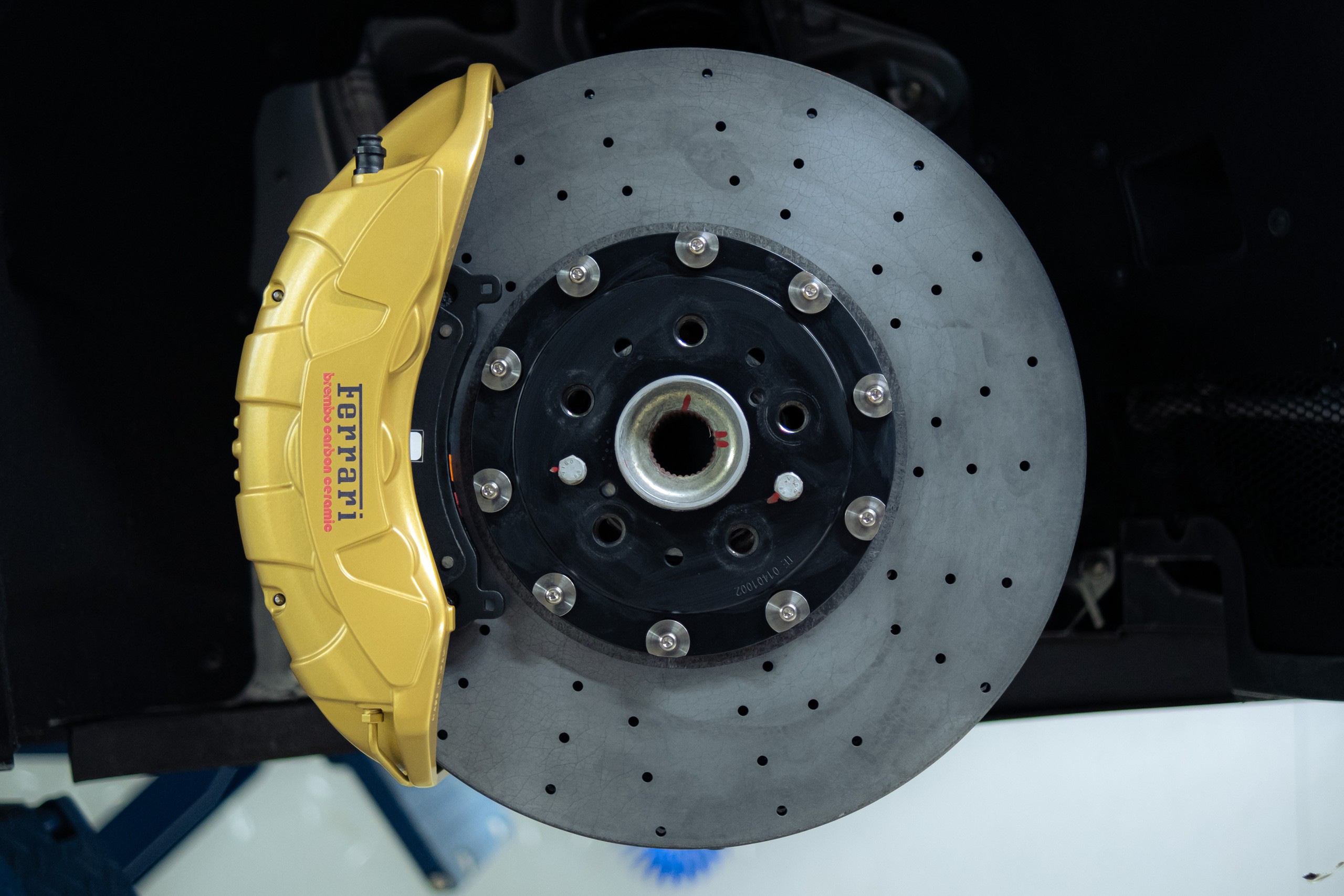 Brake disks kit for Ferrari 296. Pic 1