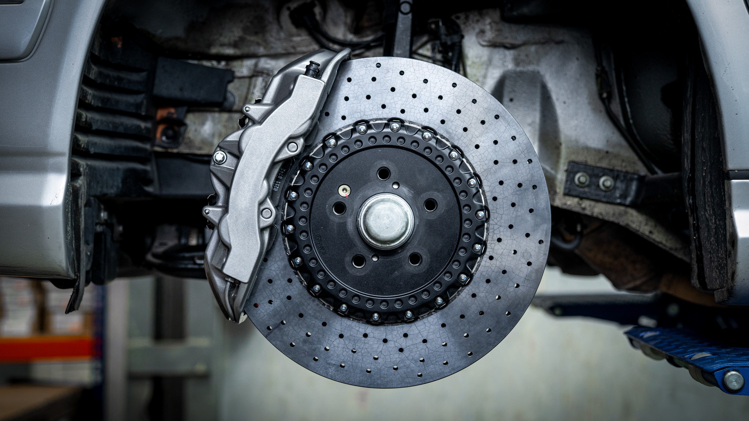 Carbon-ceramic brake system for Mercedes-Benz W210 Picture 1