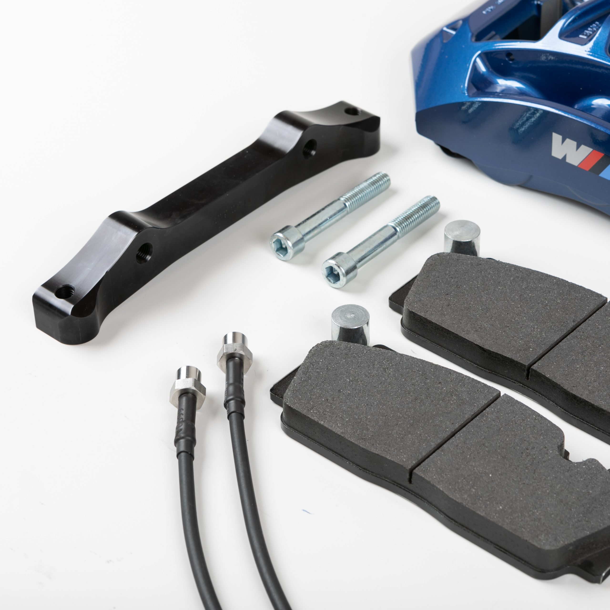 bmw-blue-calipers-kitbrake-pads_3-scaled-1jpg - TRONIK.AE