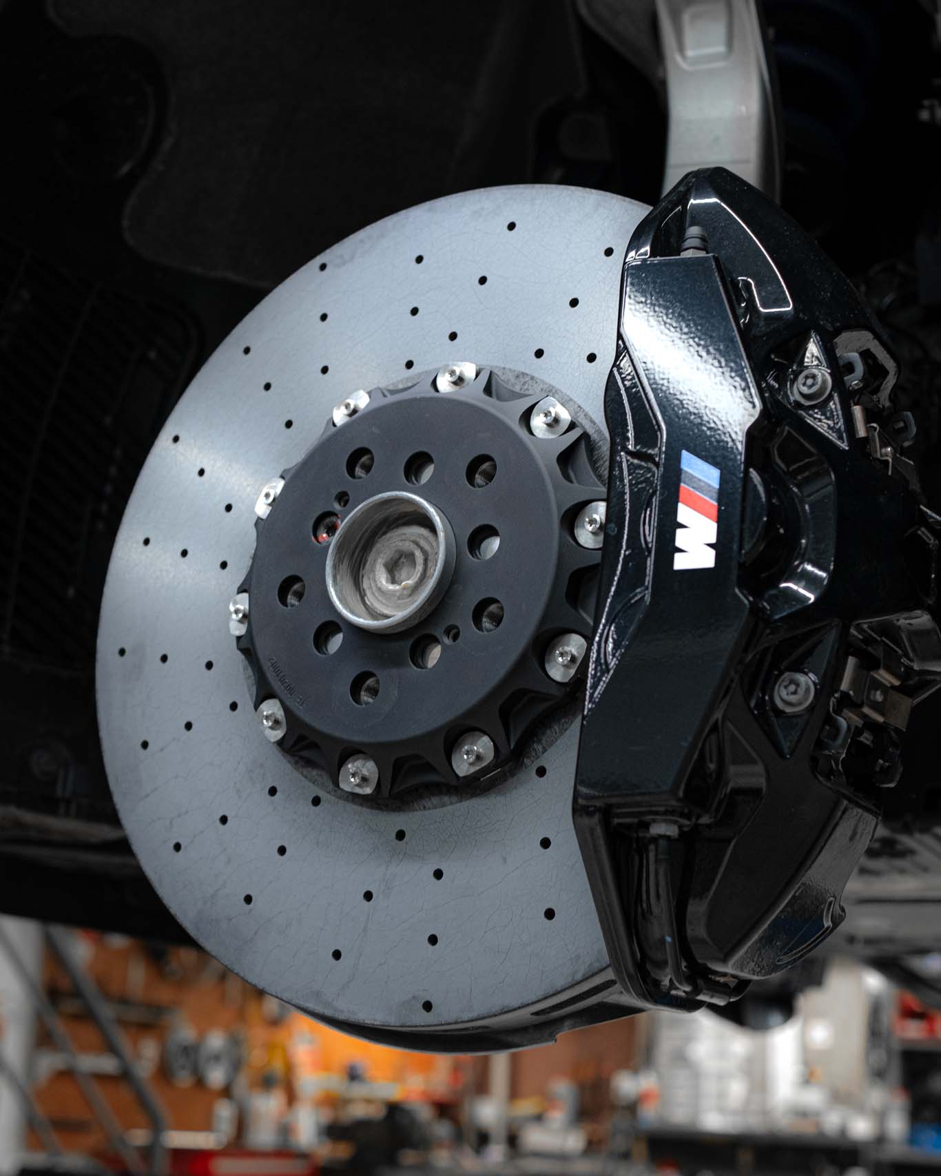 bmw-g09-brakes-ccb-pic-7jpg - TRONIK.AE