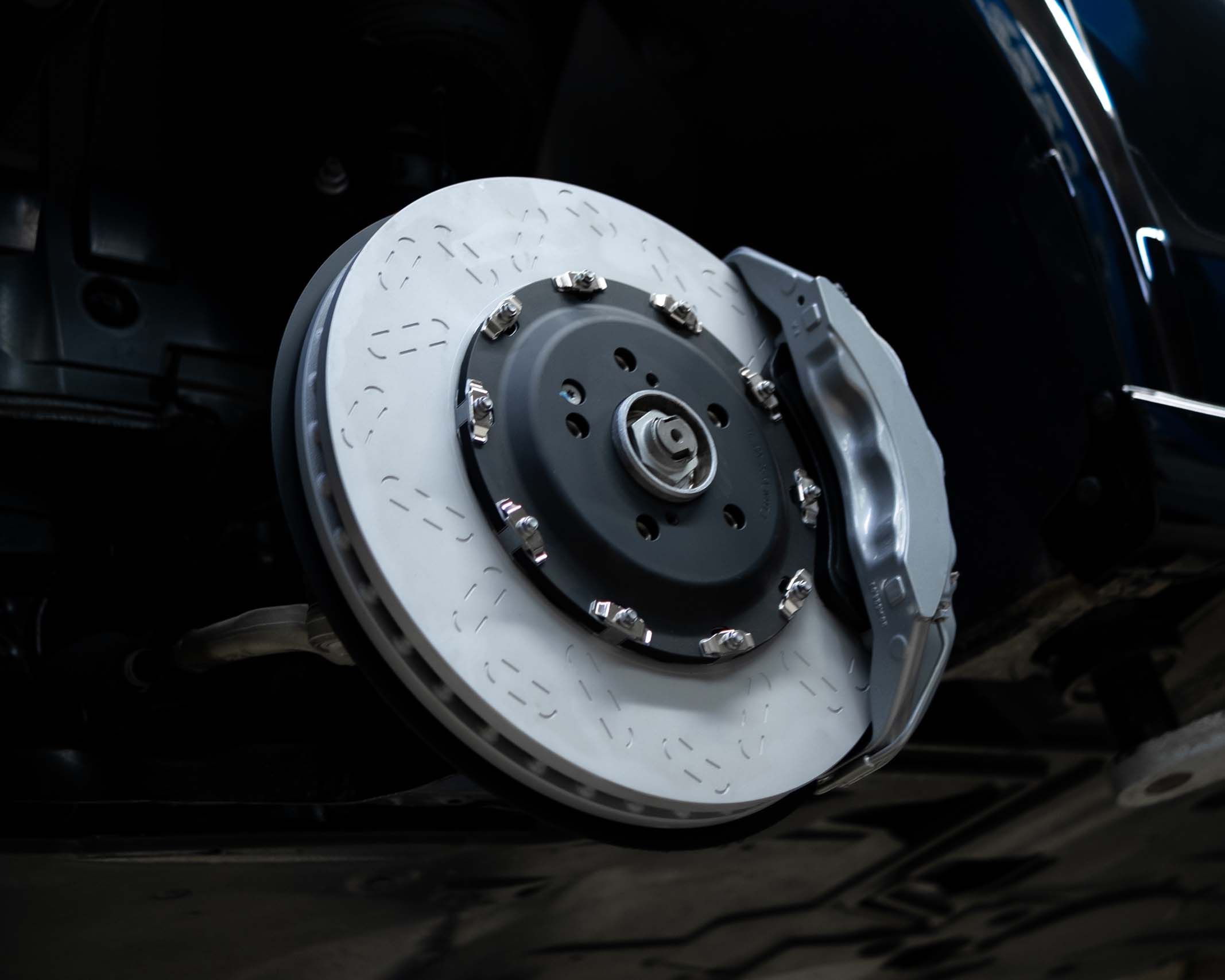 mb-w447-brakes-pic-4jpg - TRONIK.AE