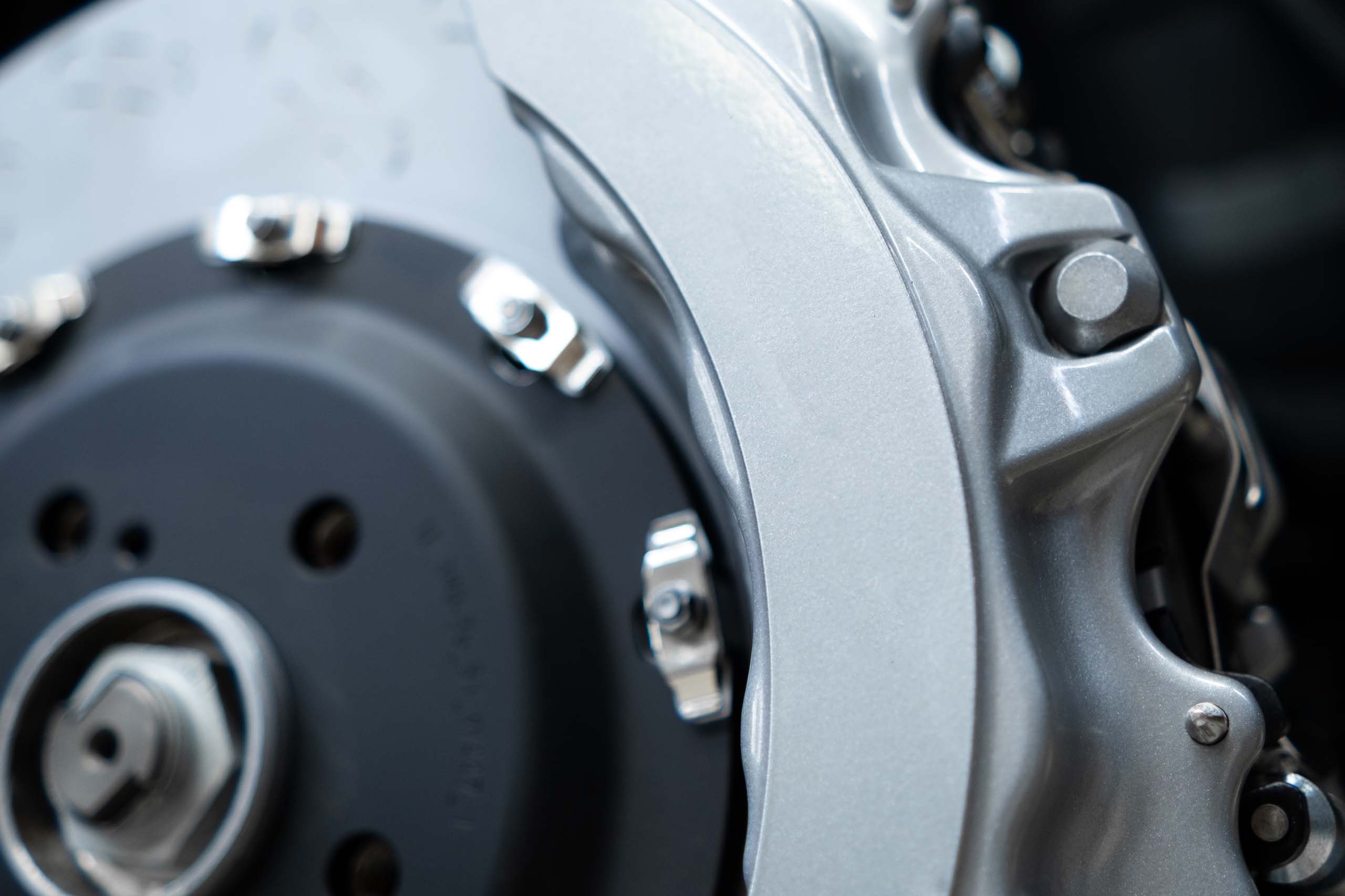 mb-w447-brakes-pic-5jpg - TRONIK.AE